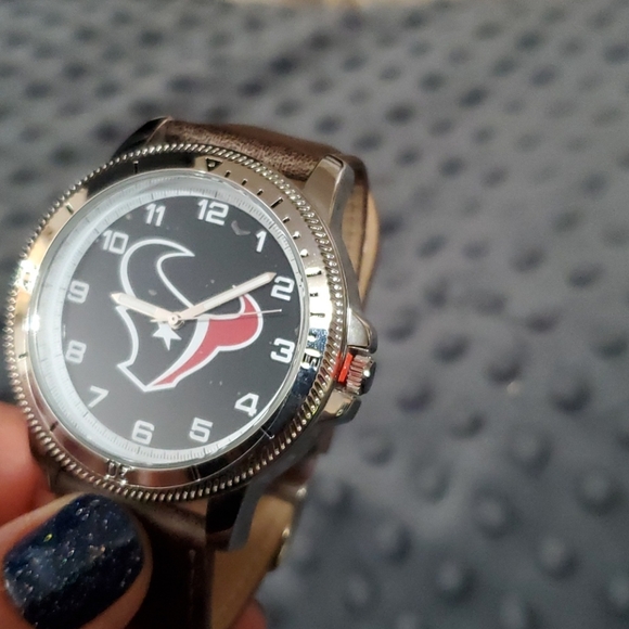 Brand new Texans watch - Picture 3 of 5